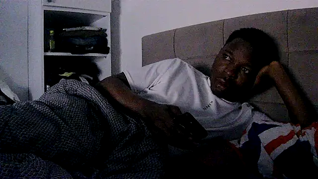 Bigchocco online show from April 15, 8:20 pm