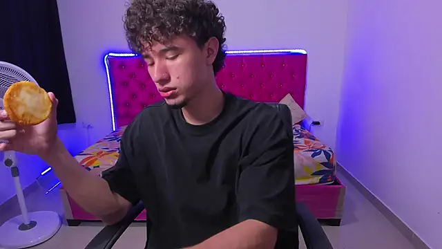 jean burns online show from March 1, 8:30 pm