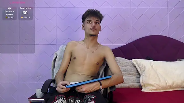 KevinnSpice online show from January 7, 6:02 pm