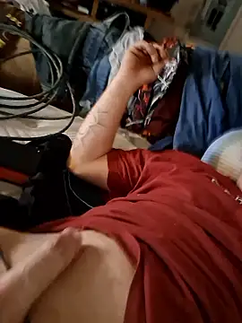 CloveSilkworm online show from March 17, 10:01 pm