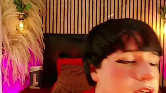 Hiddenhotcake online show from April 14, 7:46 pm