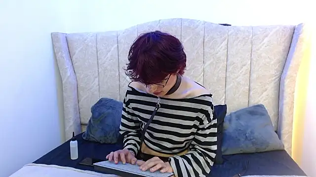 Angel adrien online show from February 10, 1:05 pm