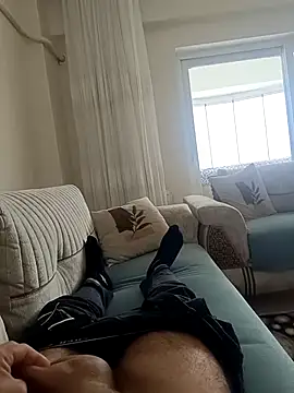 berk denizz 32 online show from April 19, 11:31 am