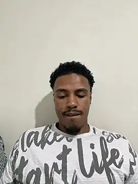 LorenzoBlack27 online show from July 3, 11:51 pm