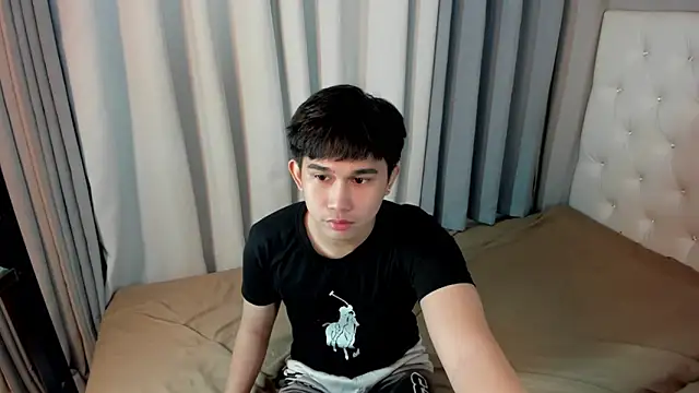 davincihugecock online show from February 11, 5:51 pm