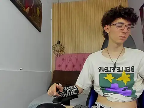 Syriussz online show from February 28, 7:35 pm