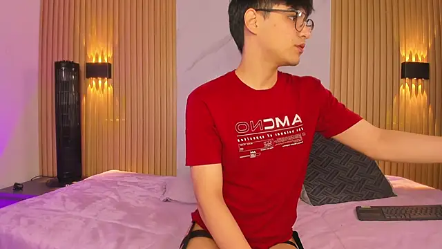 IamJuanJoc online show from February 22, 3:30 am