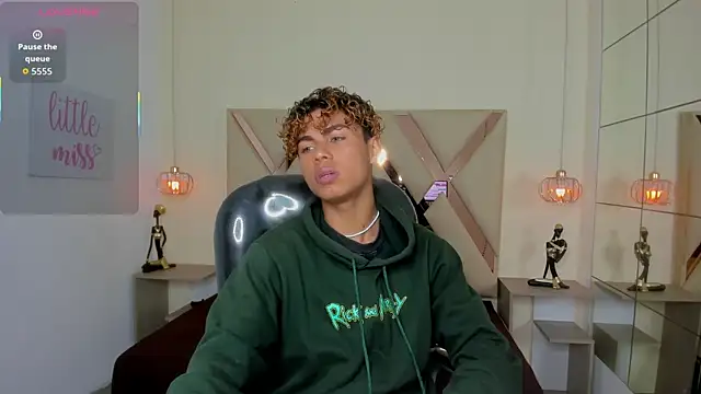 Anyelo Twink online show from April 14, 5:18 am