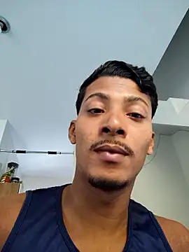 machodot09 online show from January 11, 6:00 pm