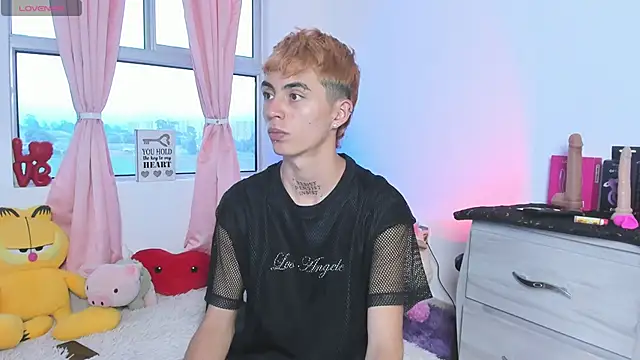 Maiky Cooper01 online show from February 16, 8:18 pm