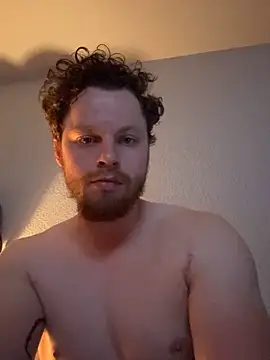 Issa Crazed online show from April 27, 6:32 am