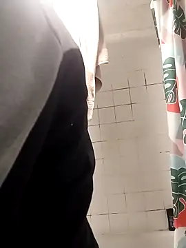 Hertsguy1984 online show from March 26, 12:48 am