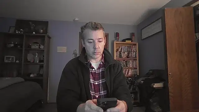 chrisw8140 online show from March 6, 5:04 am