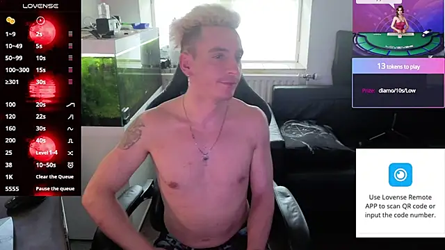 Rayzel White online show from May 23, 5:07 pm