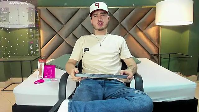 Salvattore Muller online show from February 23, 8:49 am