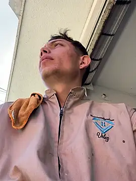 santiObrero online show from January 17, 3:59 pm