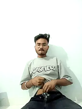 sdgjjkkmm online show from March 25, 5:06 pm