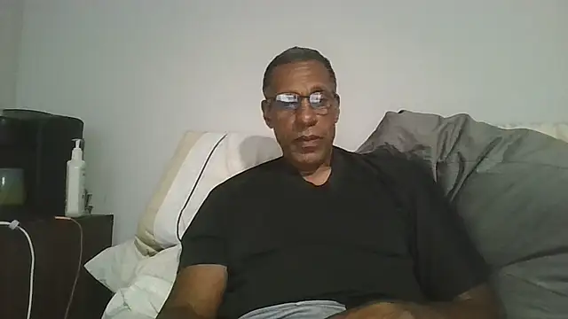 swimmer2496 online show from August 4, 3:12 am