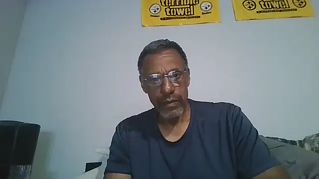 swimmer2496 online show from July 8, 2:37 am