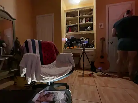 daddydonkey84 online show from June 2, 4:24 am