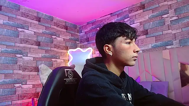 osamu tay online show from March 13, 12:13 pm