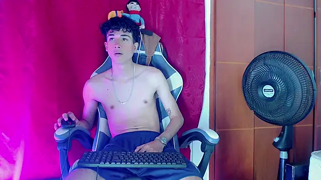 Johnny cagee  online show from February 6, 1:13 am