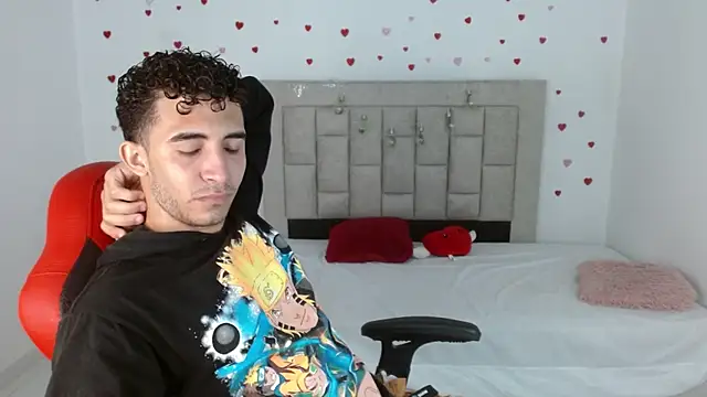 Caius fox online show from March 30, 11:33 am