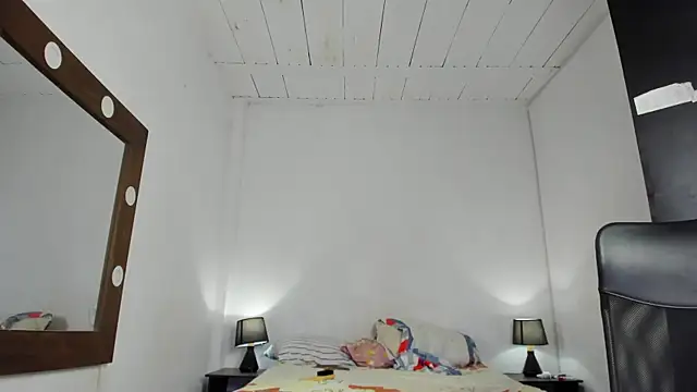 James McBoy online show from May 3, 2:03 am