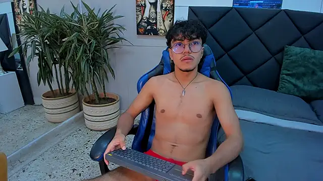 kai storn online show from February 21, 12:06 pm