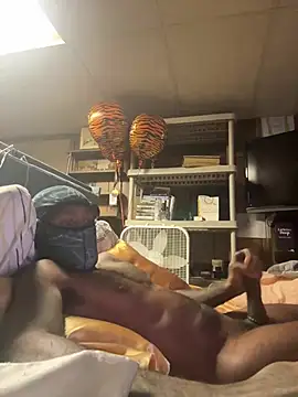 ProveYourLoyalty2 online show from March 25, 6:06 am