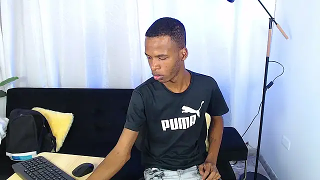 gusy 18 online show from March 4, 9:00 pm