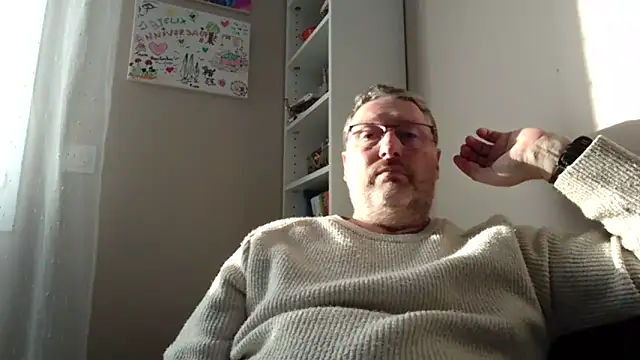 doudou310 online show from March 2, 7:48 am