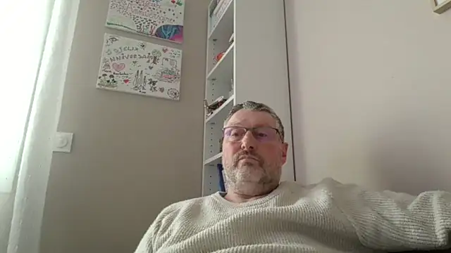 doudou310 online show from February 12, 9:48 am