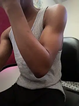 vexahleah online show from April 10, 4:47 pm