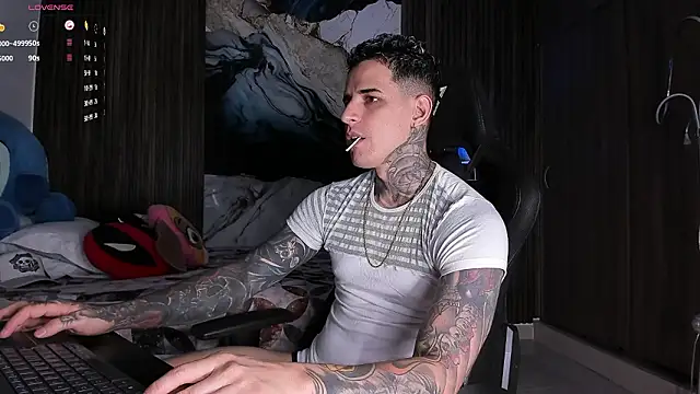 trisstann  online show from March 24, 10:24 pm