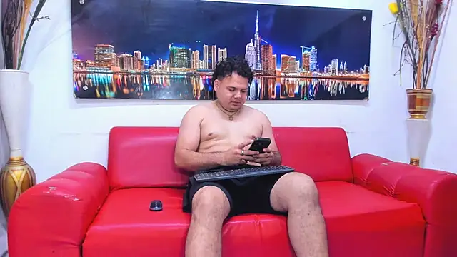 Latin Machine2000 online show from February 25, 3:13 pm