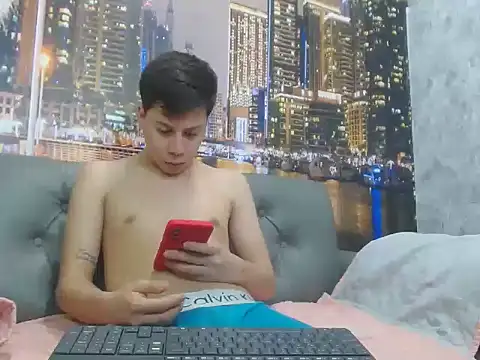 santiago xxxcol online show from April 17, 11:07 pm