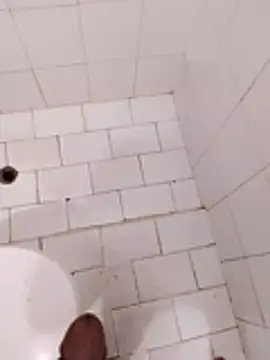 GleamingLeaper online show from April 9, 6:19 am