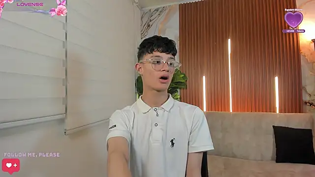 Patrick Howland  online show from April 5, 10:06 pm