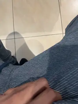 youngsterSA223 online show from March 17, 9:28 pm