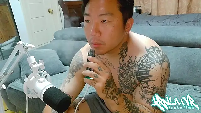 fxckuno online show from June 11, 4:49 pm