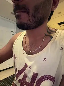 DaggerTie online show from February 13, 8:03 pm