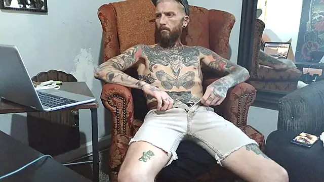 F D R  online show from April 4, 4:37 pm