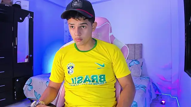 Adrian Prime  online show from March 28, 7:14 pm