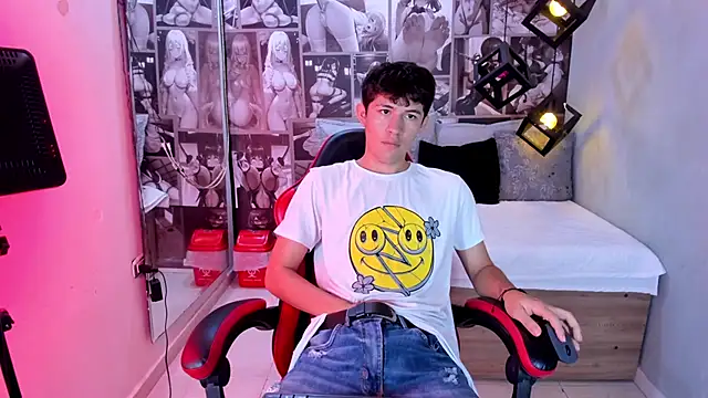 Christian Foxx online show from April 14, 1:33 pm