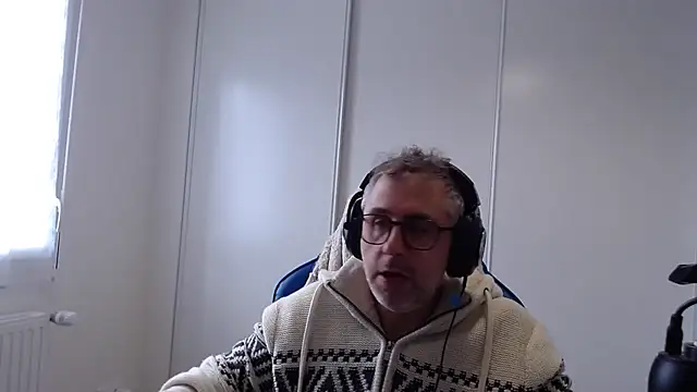 mika3377 online show from February 20, 11:45 am