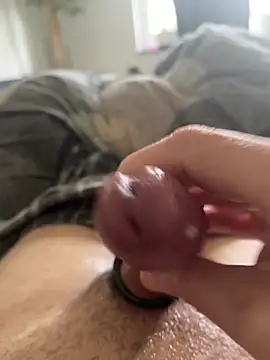 ManuelCervantes1972 online show from April 10, 7:37 am