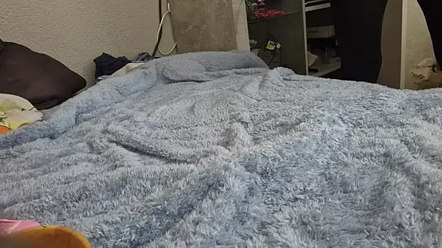 Snapshot of WildundJung chatting on October 19, 10:29 am WildundJung online show from October 19, 10:29 am