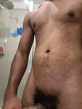 Warrendjoy974 online show from July 13, 10:28 am