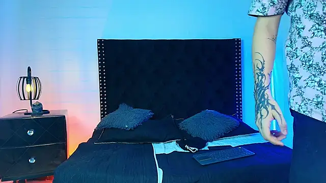 Axell Kussh online show from February 15, 12:57 pm